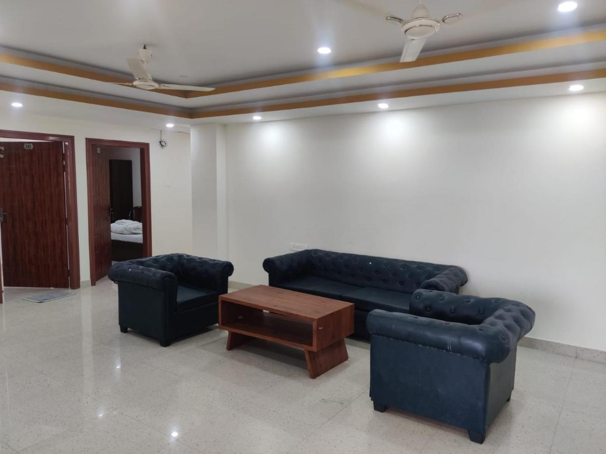 Hotel Haren Grand غاواهاتي المظهر الخارجي الصورة