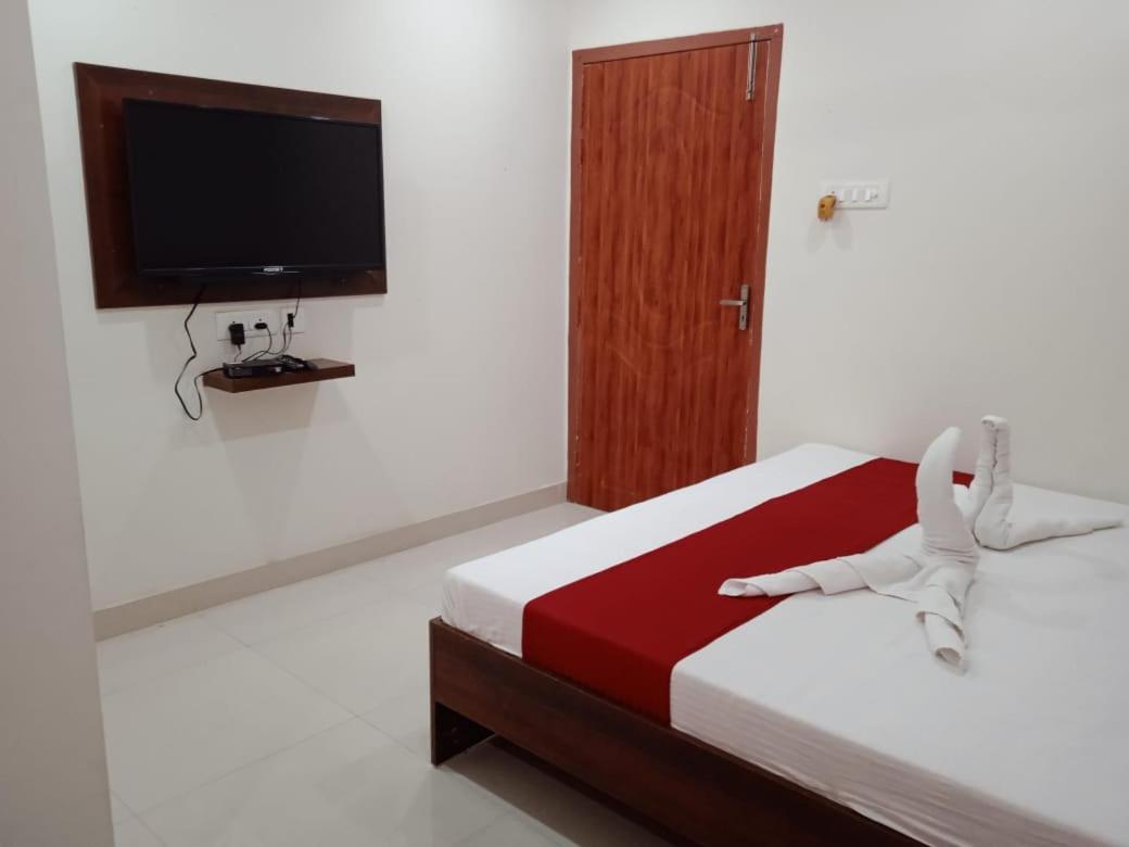 Hotel Haren Grand غاواهاتي المظهر الخارجي الصورة