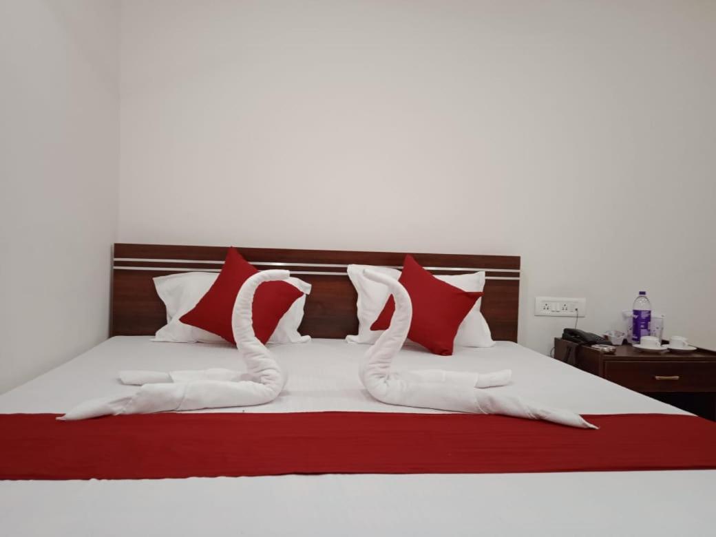 Hotel Haren Grand غاواهاتي المظهر الخارجي الصورة